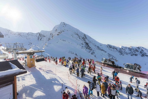 КАТАЙТЕСЬ: на горнолыжных курортах царствует зимний сезон